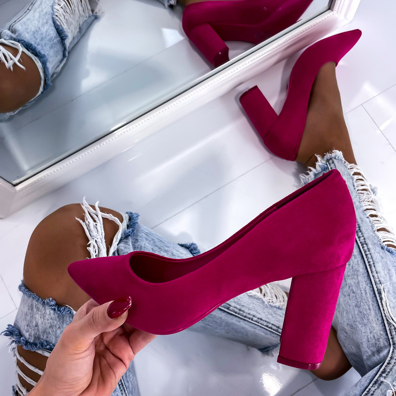 Cyklamenové lodičky s hrubým opätkom