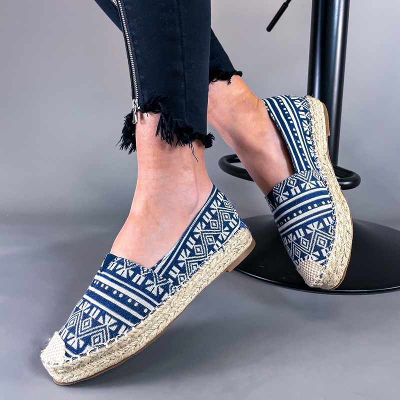 Modré vzorované mokasíny