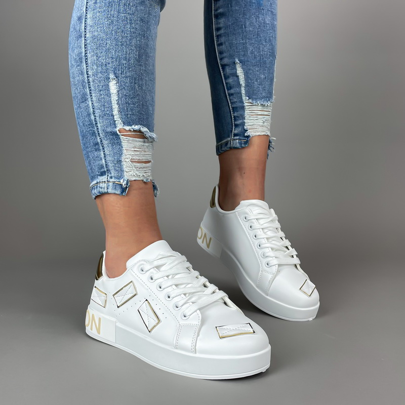 Bielo-zlaté tenisky