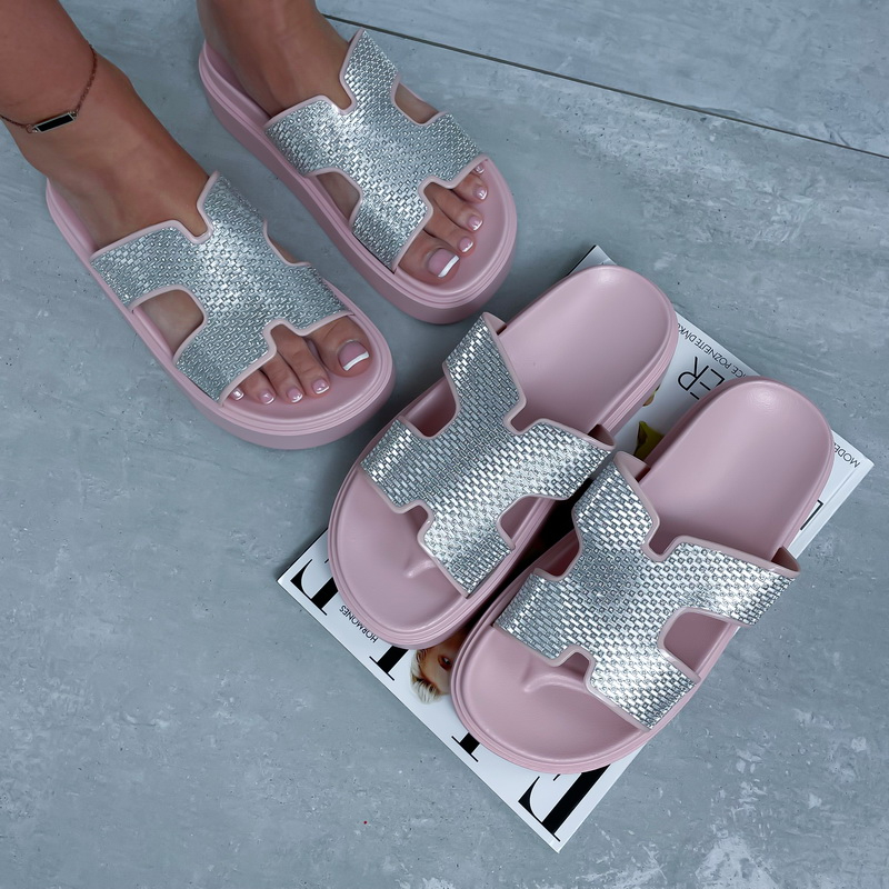 Ružovo-strieborné šľapky