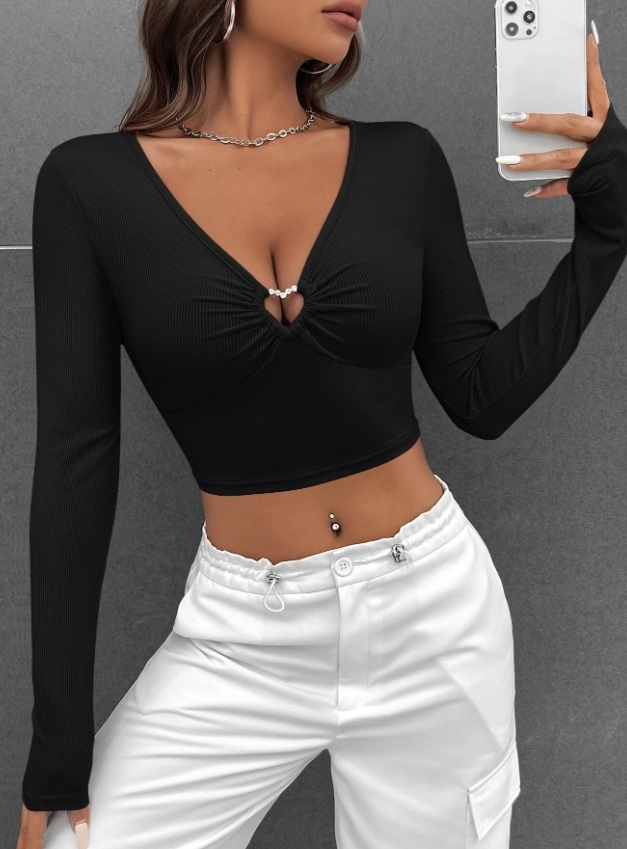 Čierny vrúbkovaný top