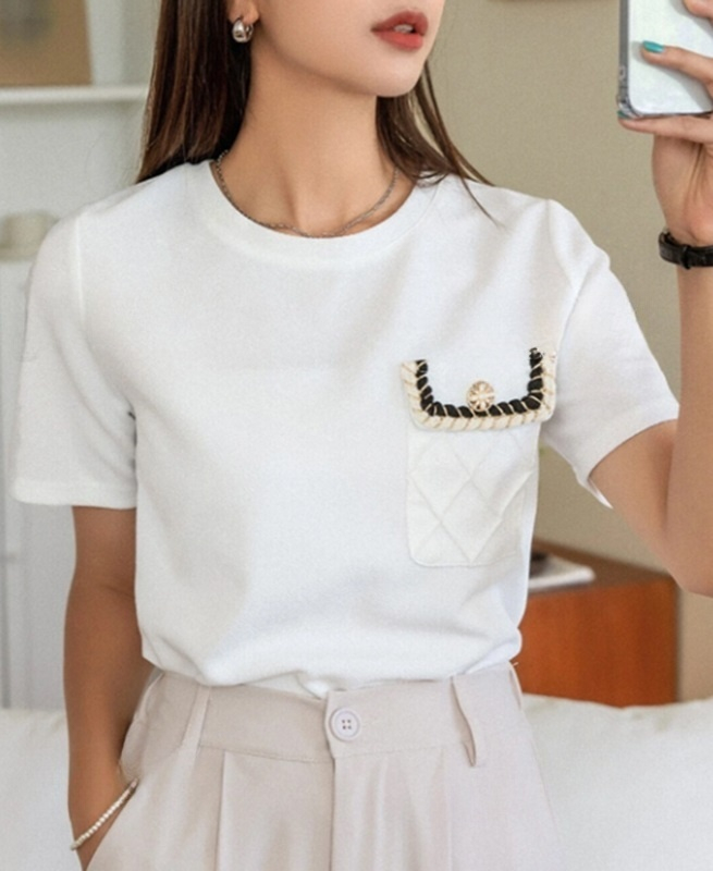 Biely tričko s vreckom