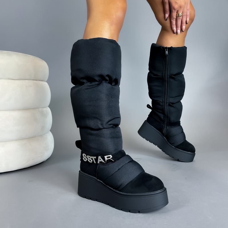 Čierne  vysoké čižmy