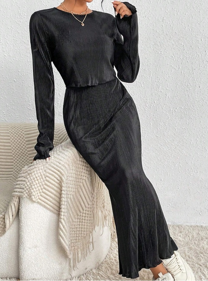 Čierny sukňový  komplet