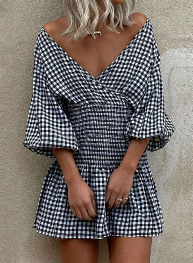 Čierno biele krátke šaty