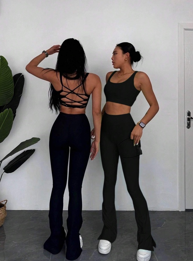 Čierny športový komplet