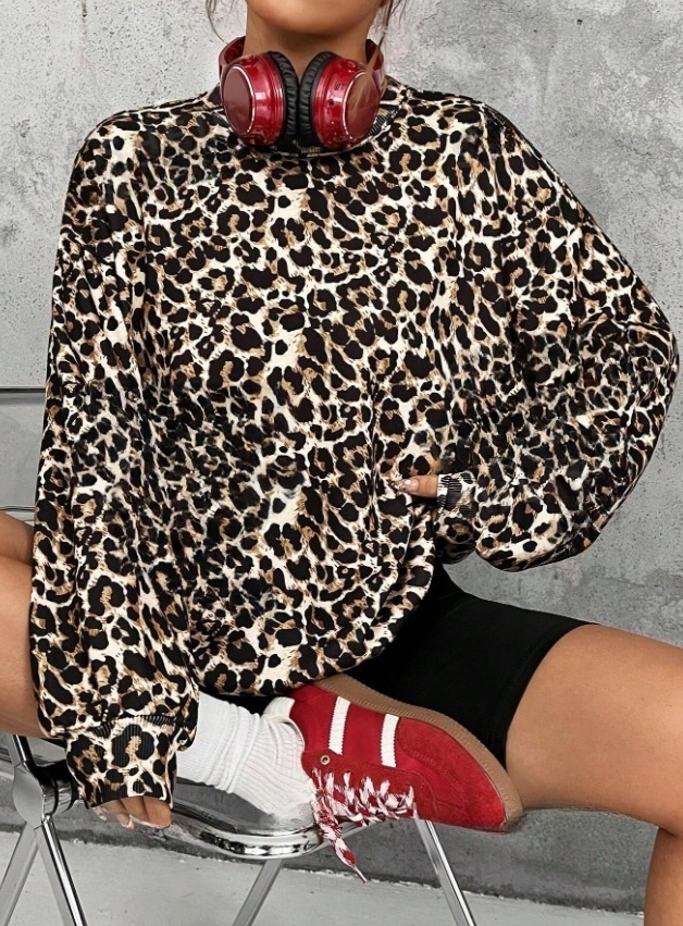 Hnedá oversize  mikina s leoparím vzorom