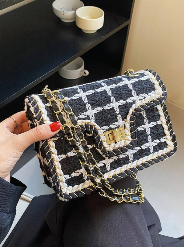 Čierno-biela kabelka