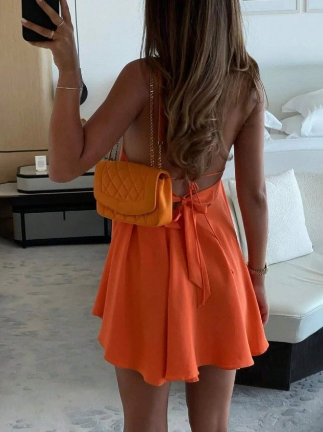 Oranžové šaty