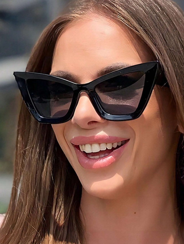 Čierne slnečné okuliare