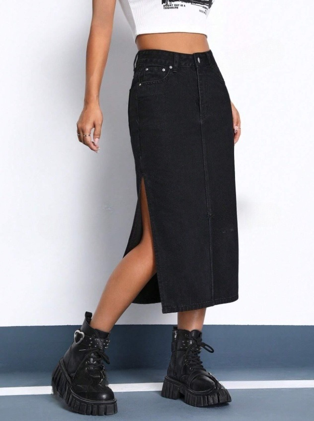 Čierna rifľová sukňa