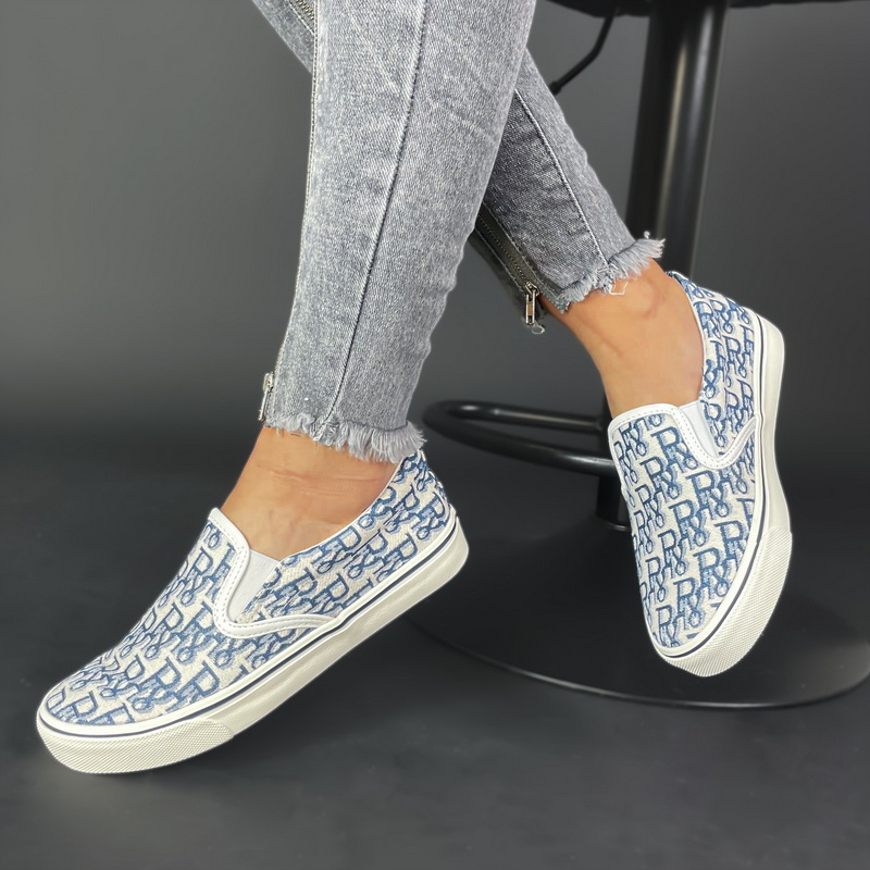 Bielo-modré vzorované mokasíny