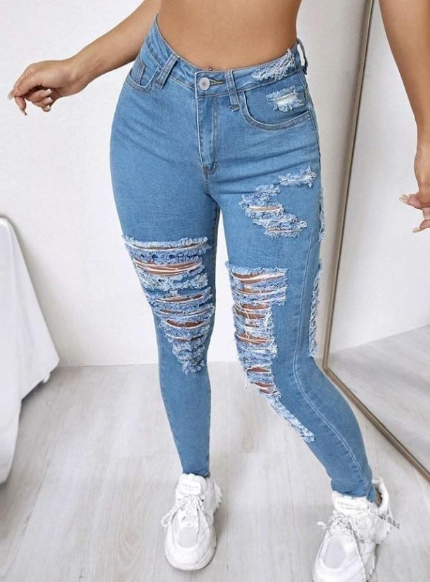 Modré potrhané rifle