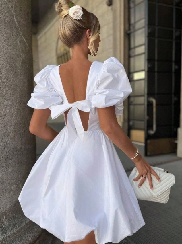 Biele PUFFY šaty s odhalených chrbtom