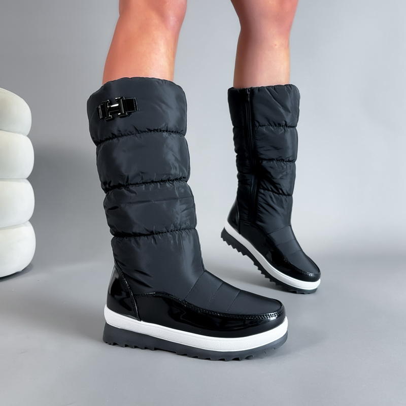 Čierne vysoké čižmy