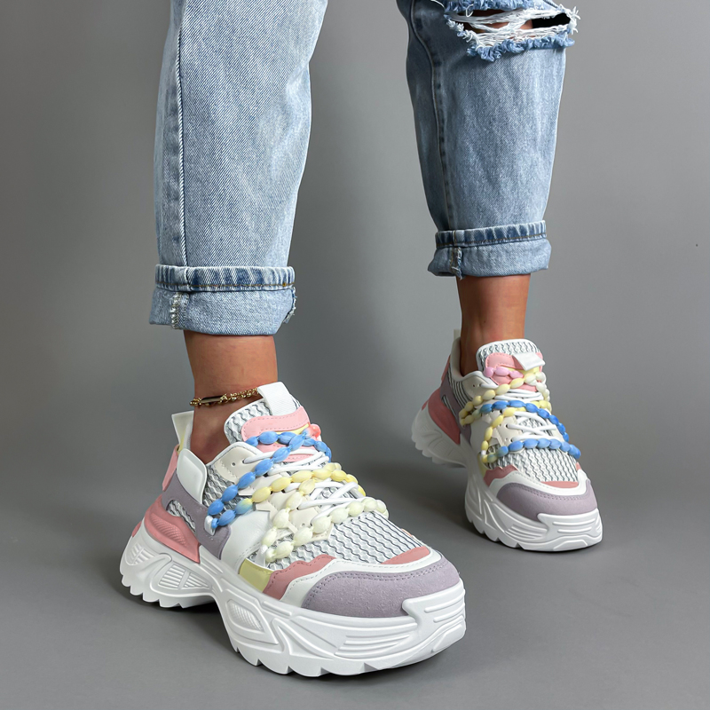 Viacfarebné tenisky