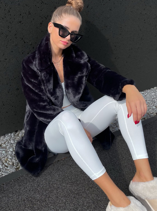 Čierny   kožušinový kabát