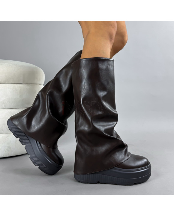 Hnedé vysoké čižmy na platforme-323025-20