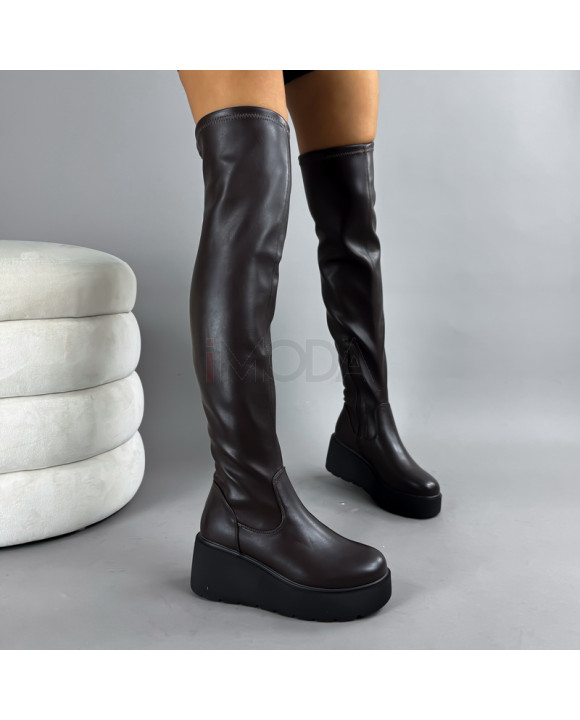 Tmavohnedé vysoké čižmy na platforme-322975-20