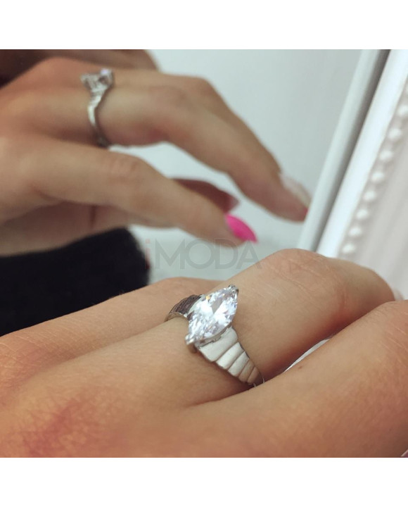 Dámsky oceľový prsteň