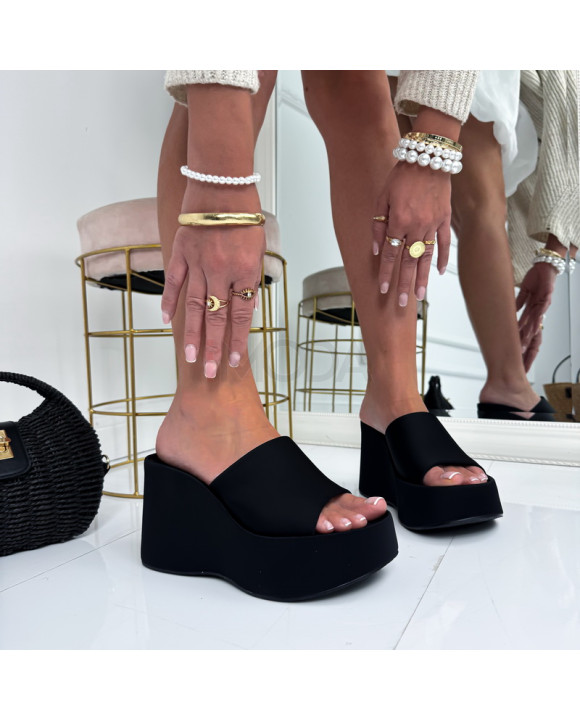 Čierne šľapky na platforme-325809-20