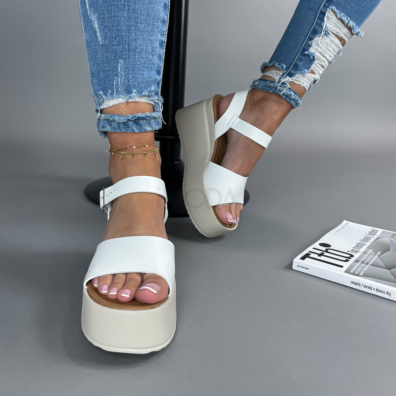 Biele sandále na platforme-305333-34