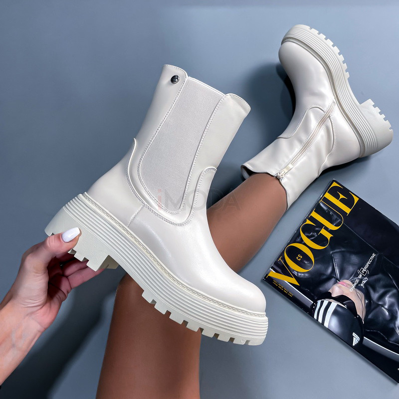 Svetlobéžové nízke čižmy-276108-31