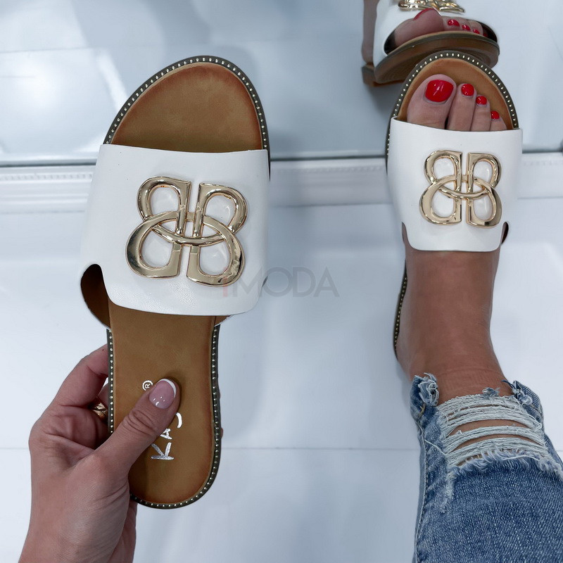 Biele šľapky s ozdobou-302904-31