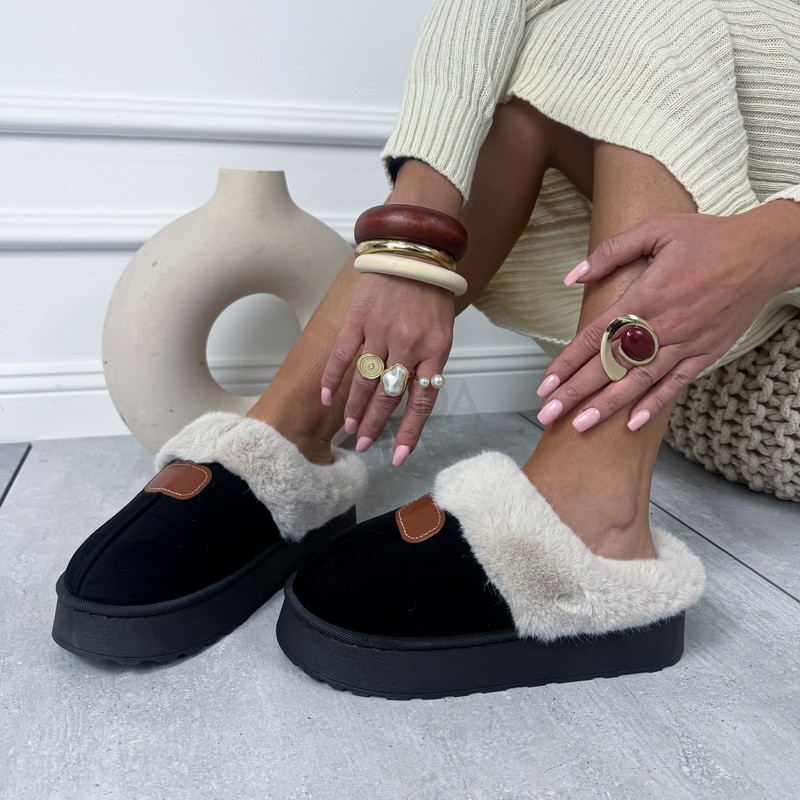 Čierna nasúvacia obuv-323726-38