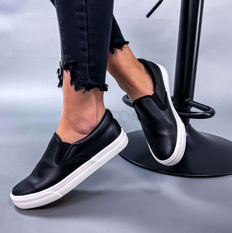 Čierne mokasíny-260810-35