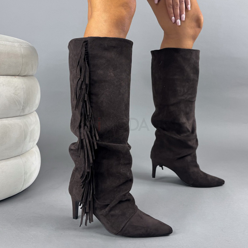 Tmavohnedé semišové vysoké čižmy so strapcami-323340-36