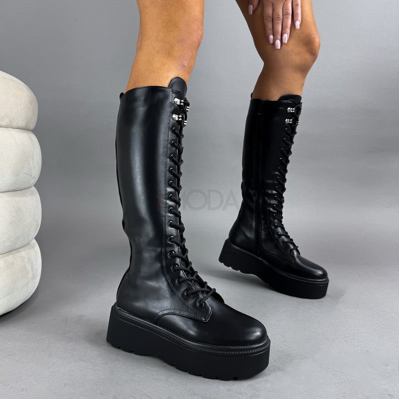 Čierne vysoké čižmy na šnurovanie-323408-33