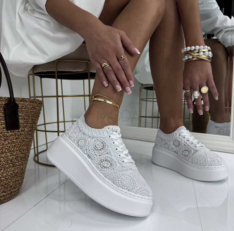 Biele čipkované tenisky-325369-314