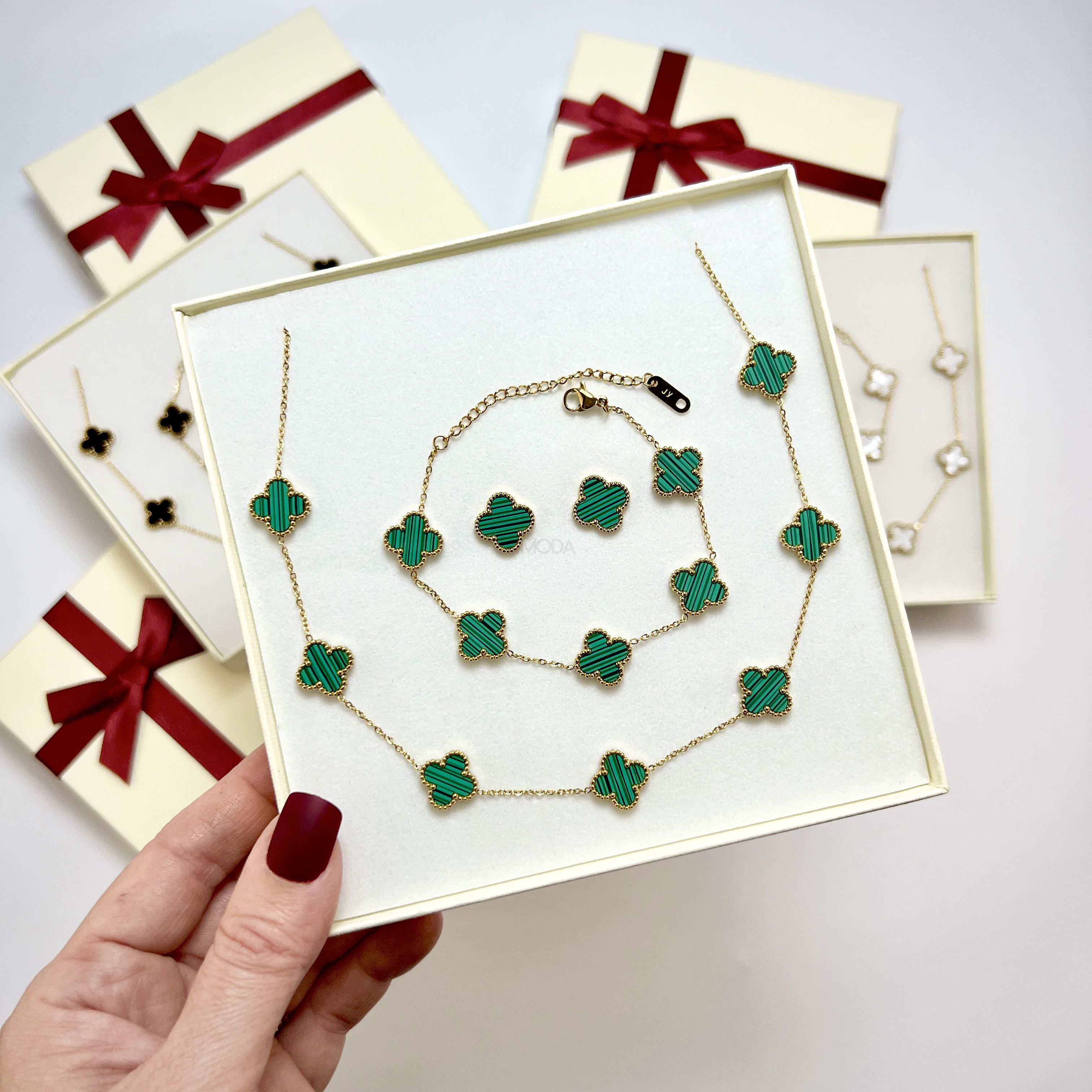 Dámska oceľová súprava s krabičkou Olivia-295607-39