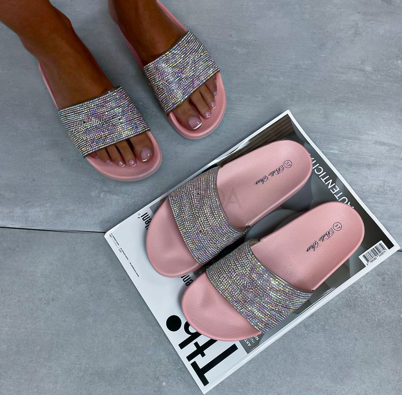 Ružové šľapky zdobené kamienkami-153997-36