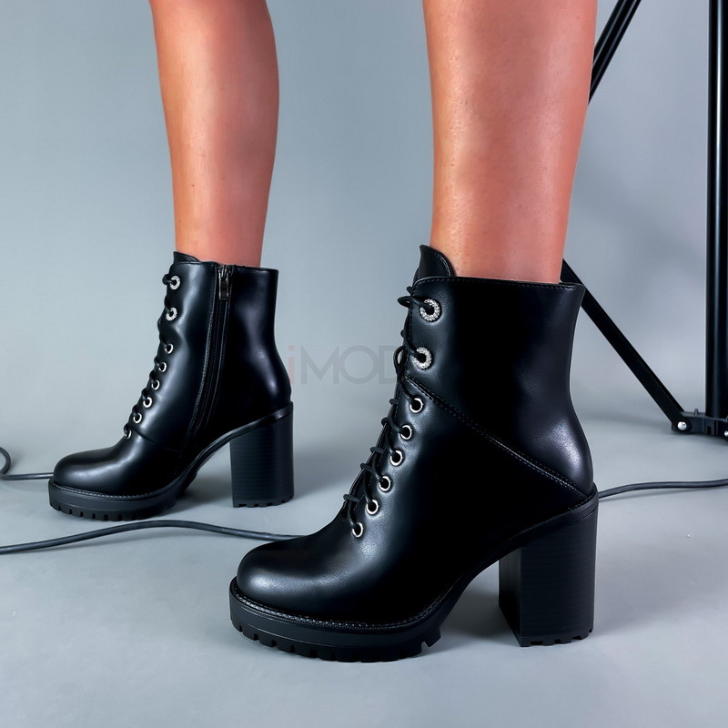 Čierne kotníkové čižmy-290202-36