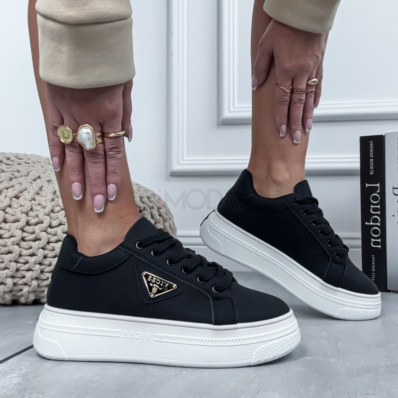 Čierne tenisky-324580-319