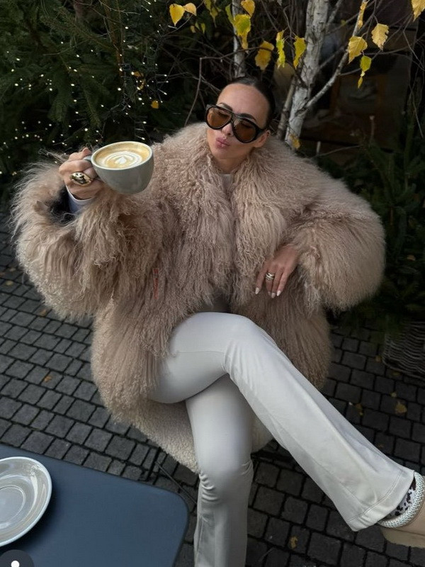 Kožuch z mongolskej ovečky BEIGE-322740-37