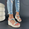 Béžové sandále s farebnými kamienkami