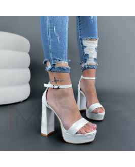 Biele sandále