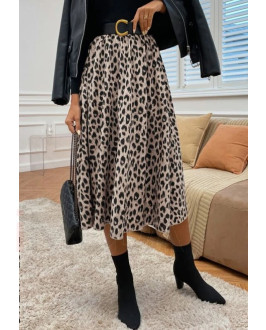 Hnedá sukňa s leopardím vzorom
