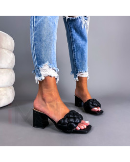 Čierne prepletané sandále