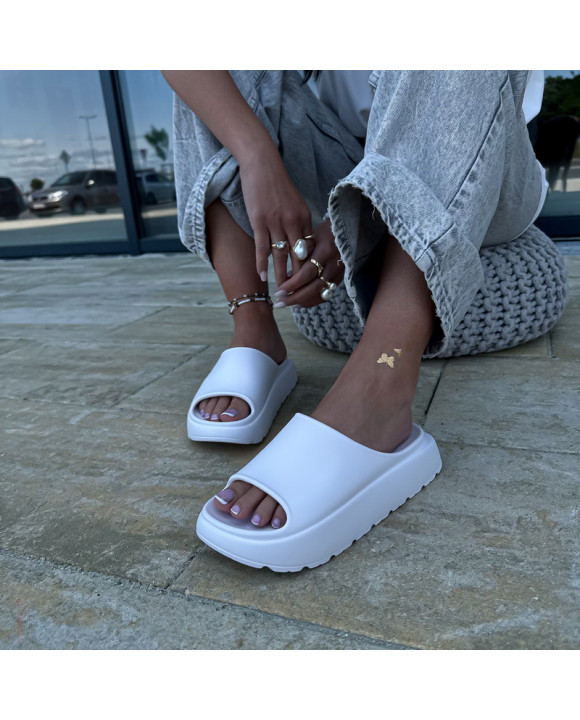 Biele gumené šľapky-319920-20