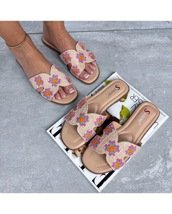 Béžové vyšívané šľapky-317412-20