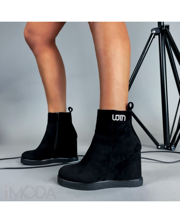 Čierne semišové kotníkové čižmy-294812-20