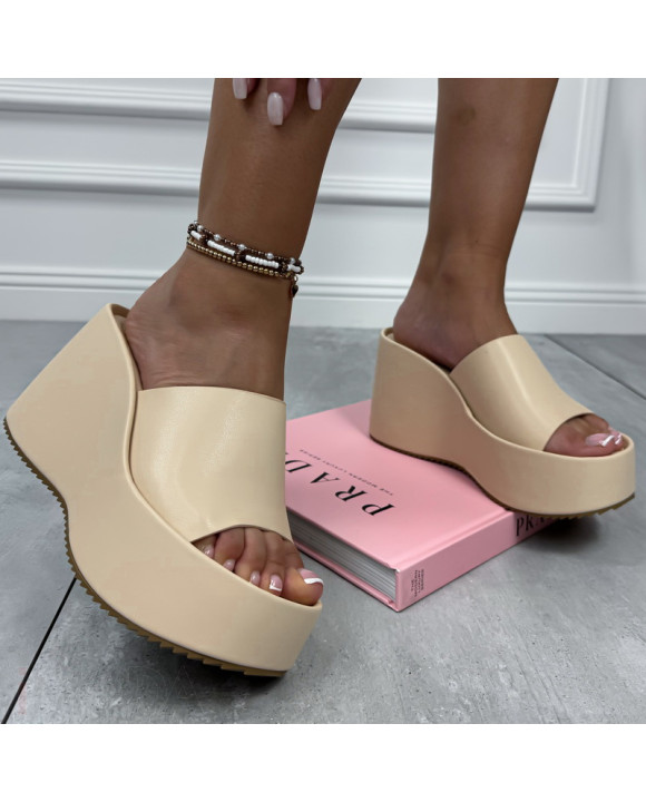 Béžové šľapky na platforme-319801-20
