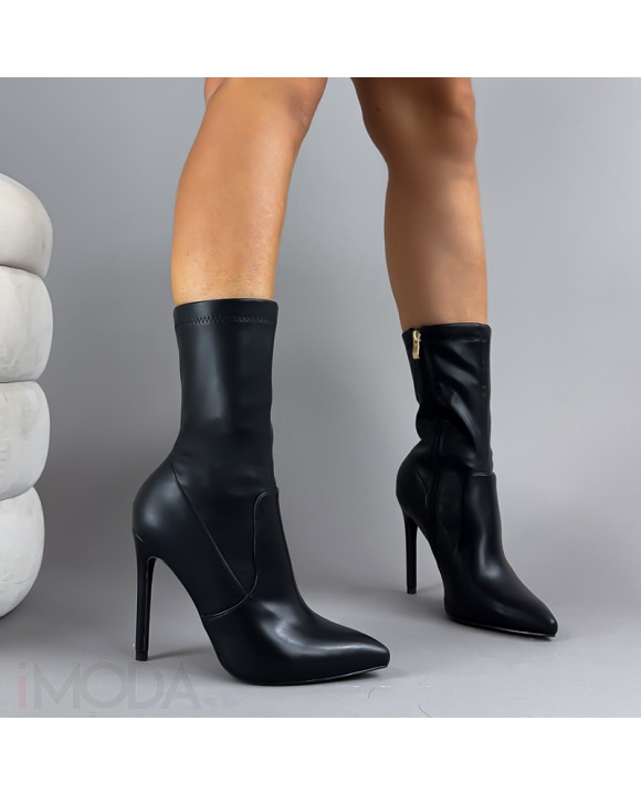 Čierne kotníkové čižmy-273873-20