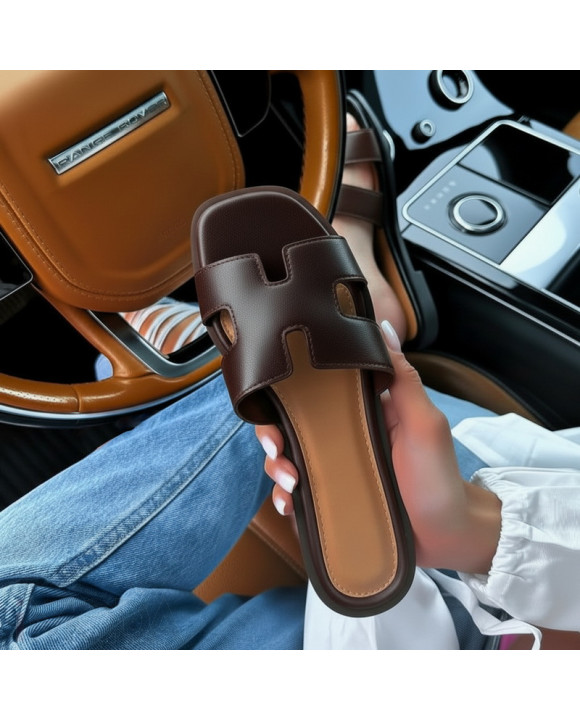 Tmavohnedé šľapky-325159-20