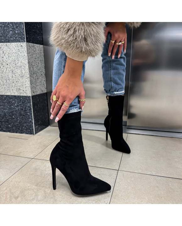 Čierne semišové kotníkové čižmy-322321-20