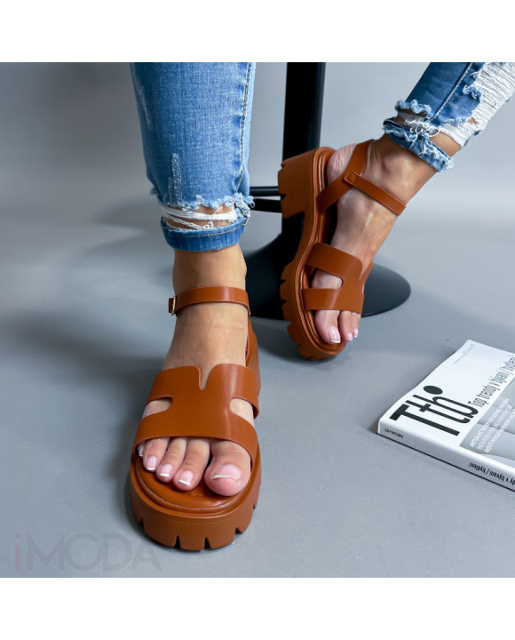 Camelové sandále-306975-20